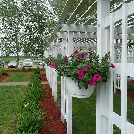 Victorian Veranda Country Inn Lawrence Buitenkant foto